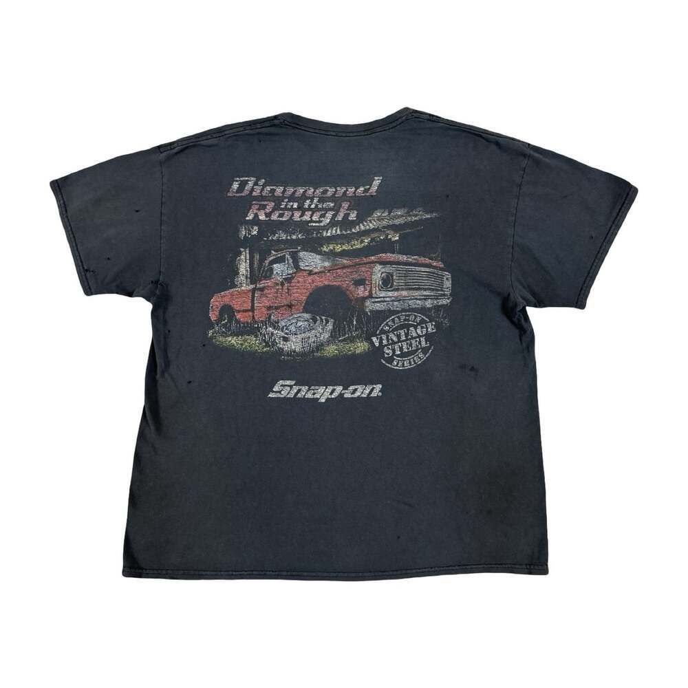 Vintage Faded And Thrashed Diamond In The Rough Snap On Tshirt Size XL